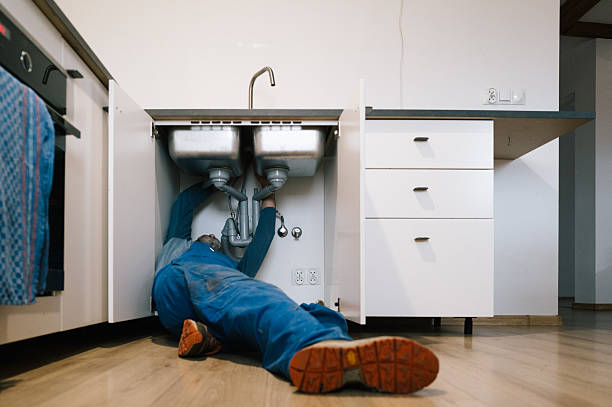 Professional Emergency Plumber technician working in Riverton, WY